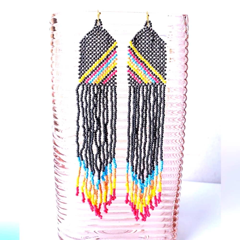 🎀2/25🎀 Colorful Beaded Fringe Earrings - Picture 1 of 1